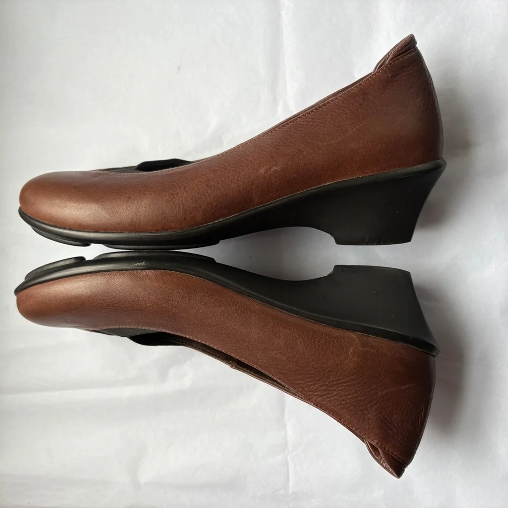 Wolky Comfort Shoes sz 8 Brown Leather Ballet Slip on Heels Walking
